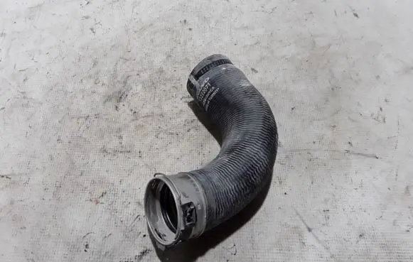 Volvo S60 Intercooler hose/pipe 32222071