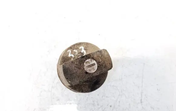 Mazda 323 Fuel tank filler cap 