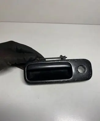 Volkswagen Golf IV Tailgate/trunk/boot exterior handle 1J6827565A