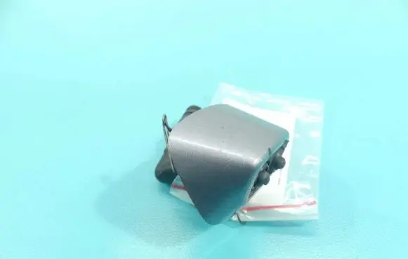 Headlight washer spray nozzle
