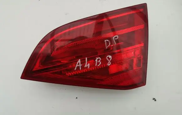 Audi A4 S4 B8 8K Tailgate rear/tail lights 8K9945094
