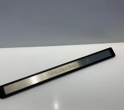 Mercedes-Benz E W211 Side skirt front trim A2116801335 2116801335