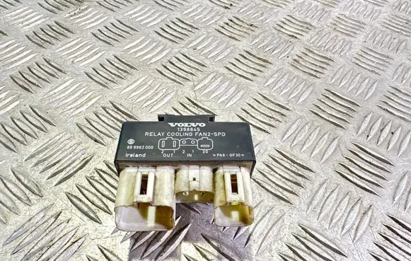 Volvo 850 Coolant fan relay 1398845 899962000