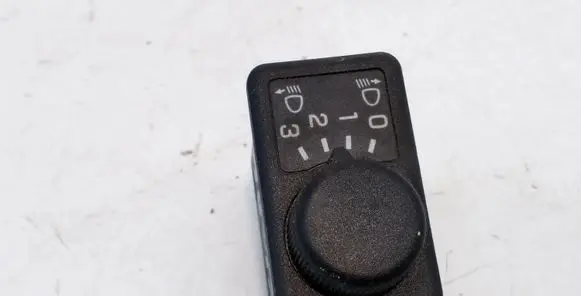 Nissan Almera Tino Headlight level height control switch 36997B D34501
