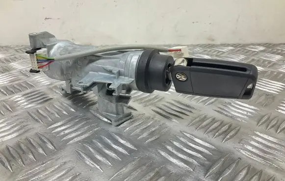 Volkswagen Golf VII Ignition lock 1K0905851 5Q0905865 5G0959752BA