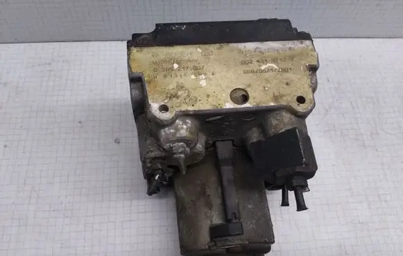 Mercedes-Benz E W210 ABS Pump 0265217007 0024319712J 0130108057