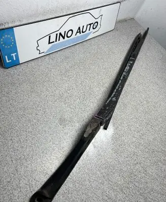 BMW 5 E39 Front wiper blade arm 8209879