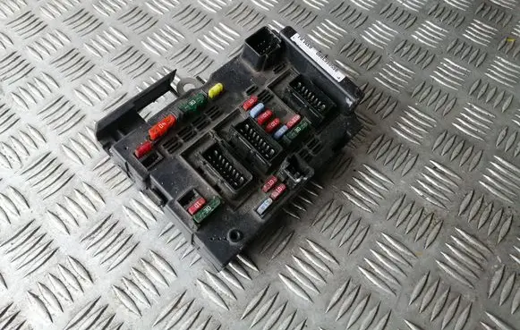 Peugeot 307 BSM Control unit 9650663980 BSMB4