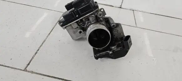 Audi A5 8T 8F Throttle valve 03L128063E 2107091124 A2C53338105