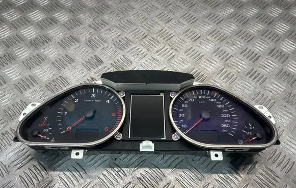 Audi A6 S6 C6 4F Speedometer (instrument cluster) 4F0920933J