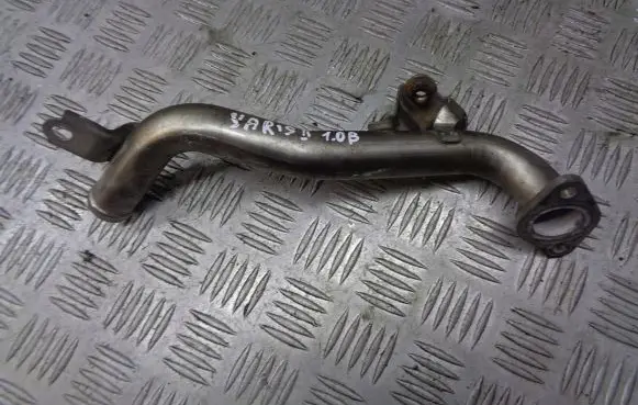 Toyota Yaris Engine coolant pipe/hose