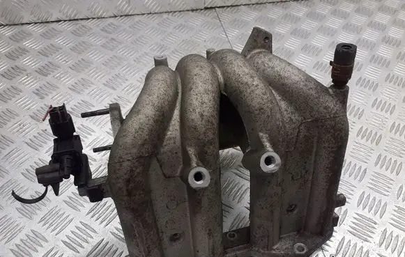 Hyundai Getz Intake manifold