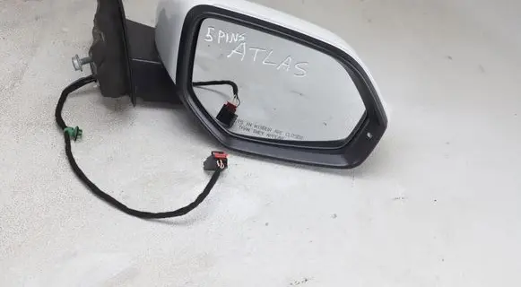 Front door electric wing mirror