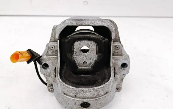 Audi A4 S4 B8 8K Engine mount bracket 8R0199381