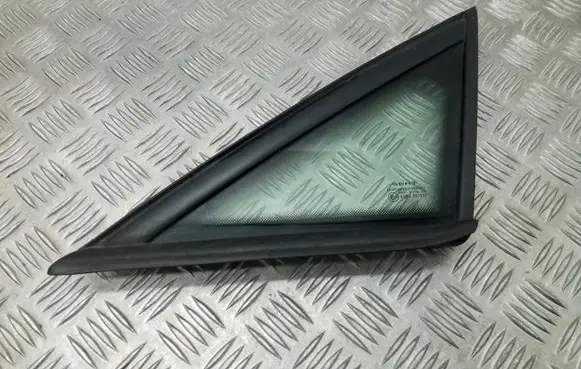 Seat Altea Front triangle window/glass 5P0845411 M23100 43R001057