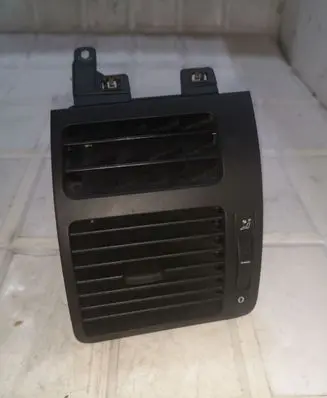Volkswagen Touran I Dashboard side air vent grill/cover trim 1T0819703A 251030303