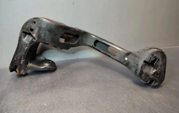 BMW X3 E83 Gearbox mounting bracket 340227