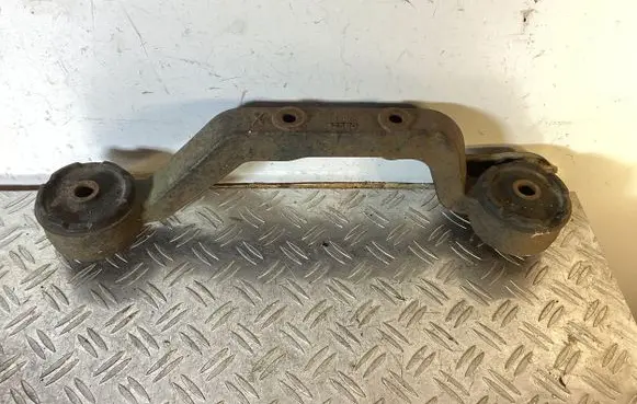 Tesla Model S Rear differential/diff mount bracket 5239148050
