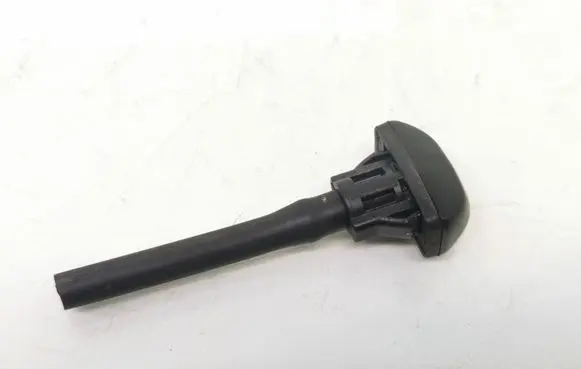 Toyota Yaris Windshield washer spray nozzle 