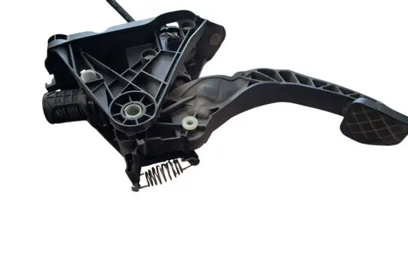 Volkswagen PASSAT B8 Clutch pedal 5Q1721059HG HD130717