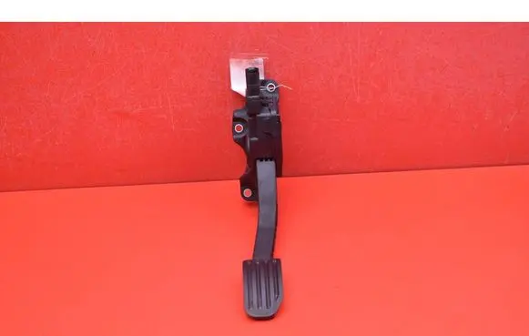 Volvo XC60 Accelerator throttle pedal 31329062
