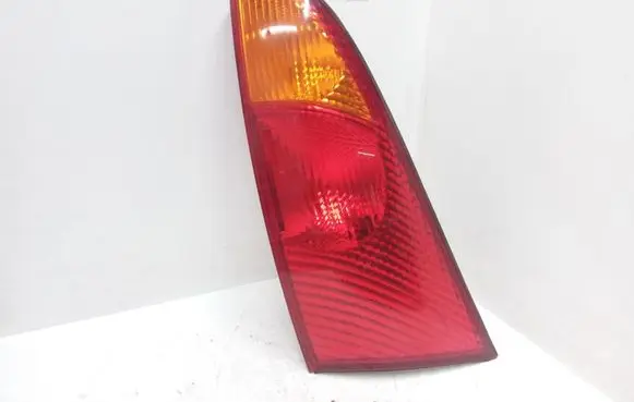 Ford Focus Rear/tail lights XS4X13405AE