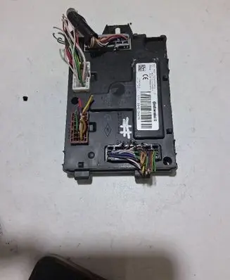 Renault Clio IV Comfort/convenience module 284B10447R