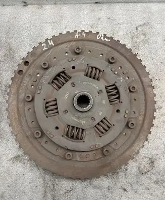 Audi A4 S4 B6 8E 8H Pressure plate 06C141065A