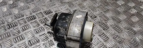 BMW X5 F15 Engine mount bracket 686433505