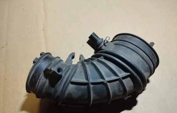 Honda CR-V Air intake hose/pipe