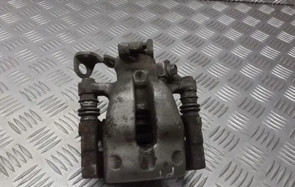 Opel Astra H Rear brake caliper