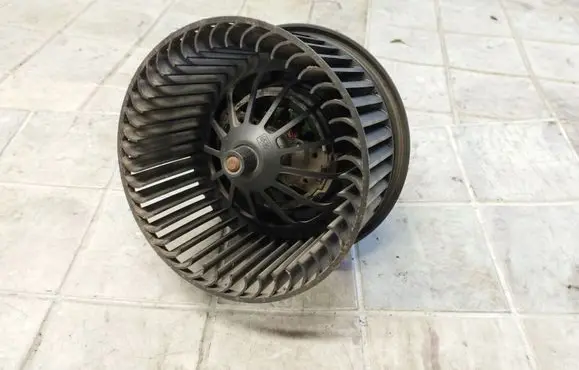 Ford C-MAX I Heater fan/blower 3M5H18456AD