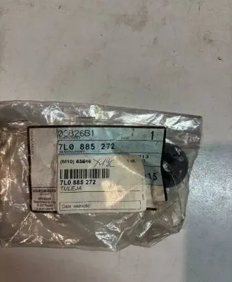 Volkswagen Touareg I Other interior part 7L0885272