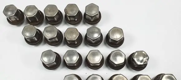 Volvo C70 Nuts/bolts 