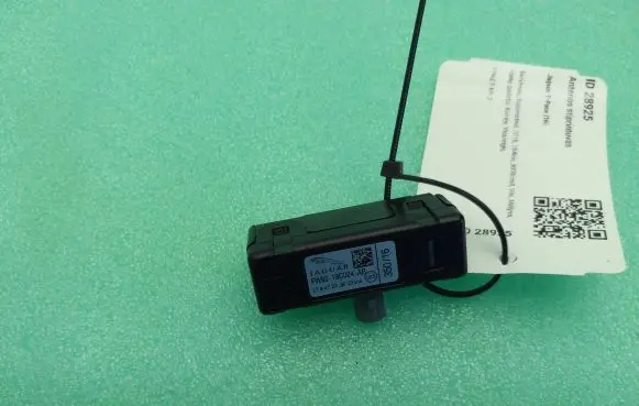 Jaguar F-Pace Aerial antenna amplifier FW9319C024AB