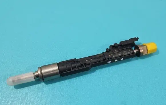 BMW X5 F15 Fuel injector 0261500172 IMPRK1462173