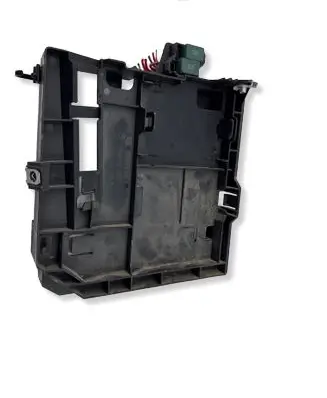 Volkswagen Crafter Fuse box cover 7C2937535