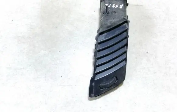 Volkswagen Crafter Dash center air vent grill a9068300354