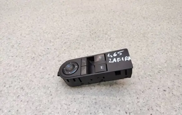 Opel Zafira B Electric window control switch 13209203