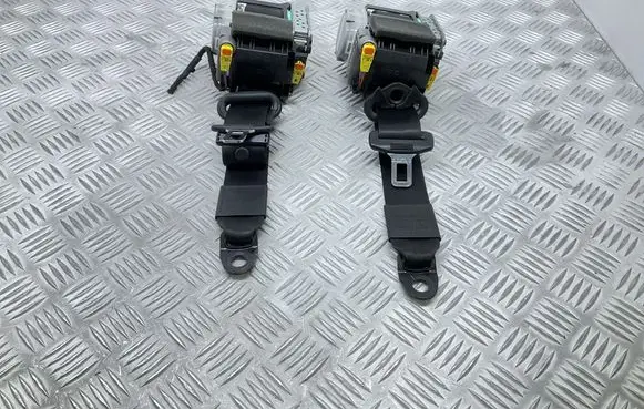 Audi A5 8T 8F Front seatbelt 8T0857705