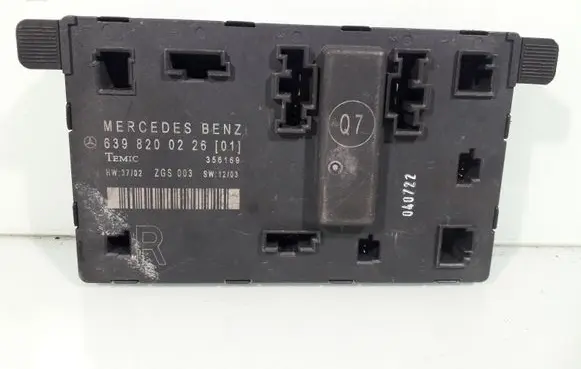 Mercedes-Benz Vito Viano W639 Door control unit/module 6398200226