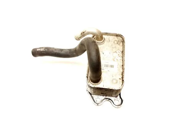 Volvo XC90 Engine oil radiator 8677973