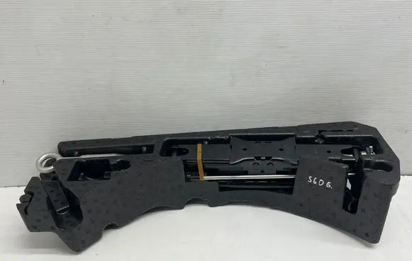 Volvo S60 Tool set 31471272