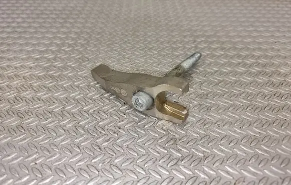 Citroen Jumpy Fuel Injector clamp holder 