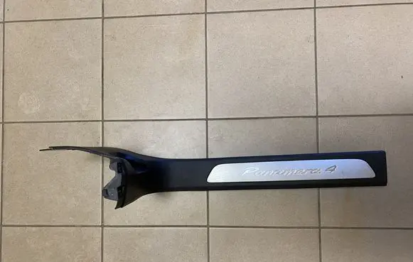Porsche Panamera (970) Front sill trim cover 970555517