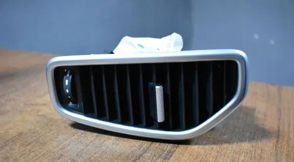 Porsche Cayenne (9Y0 9Y3) Dash center air vent grill 9Y0820951555525