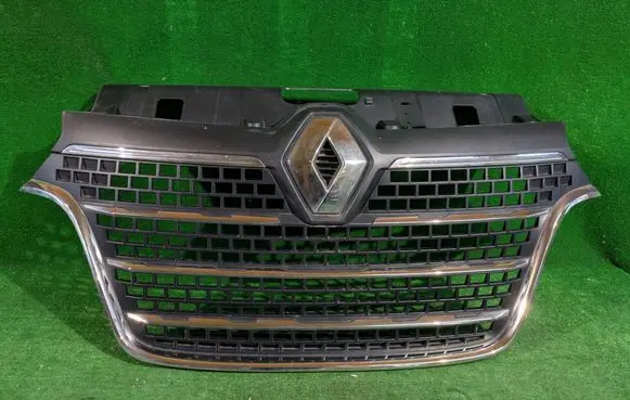 Renault Master IV Front grill