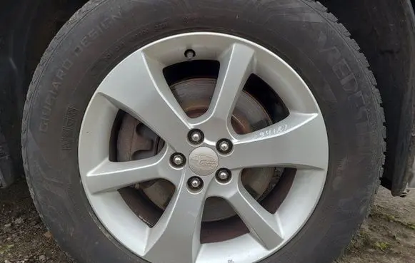 Subaru Outback R17 carbon fiber rim 