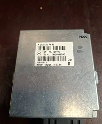 Mercedes-Benz E W211 Voice control module A2038207485 121400 01000380D0
