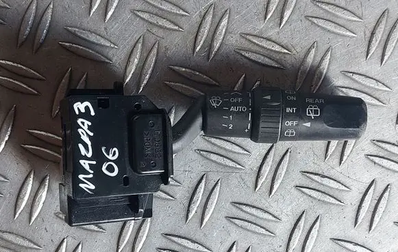 Mazda 3 I Wiper control stalk 17D682